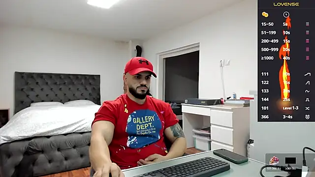 Snapshot of supermanboy94 chatting on January 8, 2026, 7:10 am supermanboy94 online show from January 8, 2026, 7:10 am