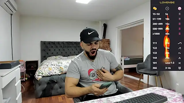 Snapshot of supermanboy94 chatting on January 12, 2026, 6:51 am supermanboy94 online show from January 12, 2026, 6:51 am