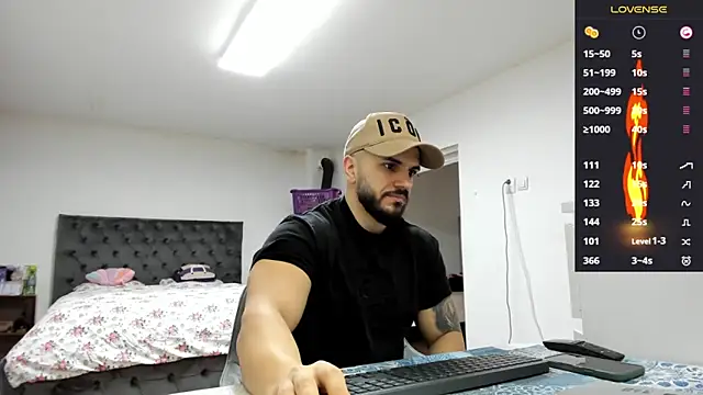 Snapshot of supermanboy94 chatting on February 10, 2026, 7:12 am supermanboy94 online show from February 10, 2026, 7:12 am