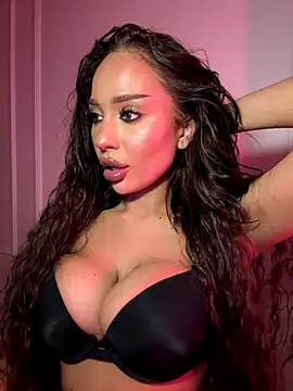 Snapshot of CardiSweetBaby chatting on November 14, 2025, 2:27 pm CardiSweetBaby online show from November 14, 2025, 2:27 pm