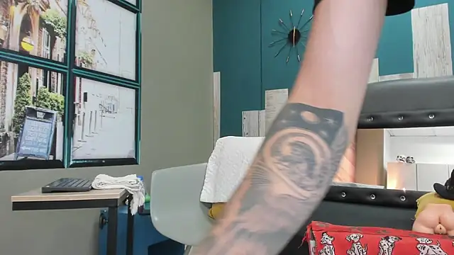 Rhaegal hot online show from December 22, 2024, 3:44 pm