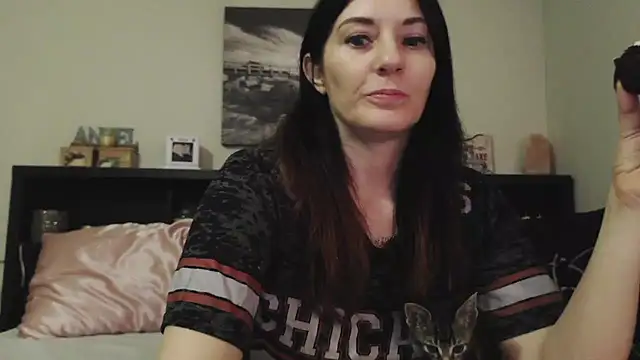 Snapshot of CrystalLakeXO chatting on March 17, 2025, 3:36 am CrystalLakeXO online show from March 17, 2025, 3:36 am