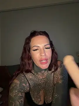 AileenInkOfficial online show from May 5, 2026, 8:06 pm