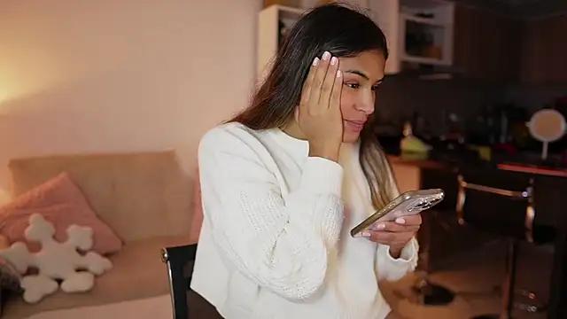 SaraParisi online show from February 14, 2026, 12:51 am