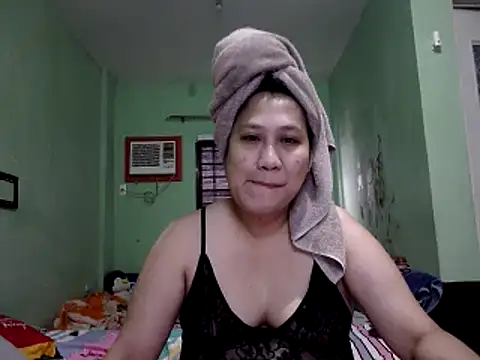 sweetsexysmile online show from July 24, 2026, 1:36 am