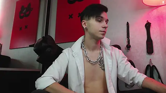 Snapshot of Joseph__Quinn chatting on February 5, 2025, 8:43 am Joseph Quinn online show from February 5, 2025, 8:43 am