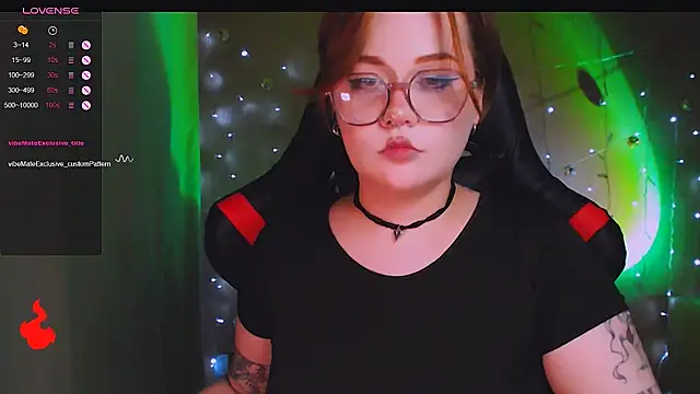Snapshot of lala_loulou_land chatting on June 25, 2026, 7:29 pm lala loulou land online show from June 25, 2026, 7:29 pm