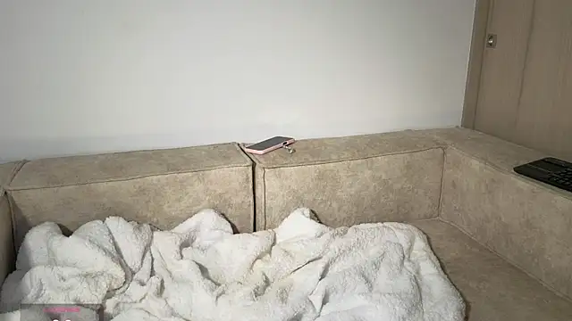 Snapshot of Addison_baker chatting on November 9, 2025, 12:42 am Addison baker online show from November 9, 2025, 12:42 am