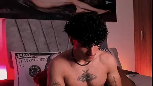 Snapshot of Thomas_Fit1 chatting on October 26, 2025, 7:20 pm Thomas Fit1 online show from October 26, 2025, 7:20 pm