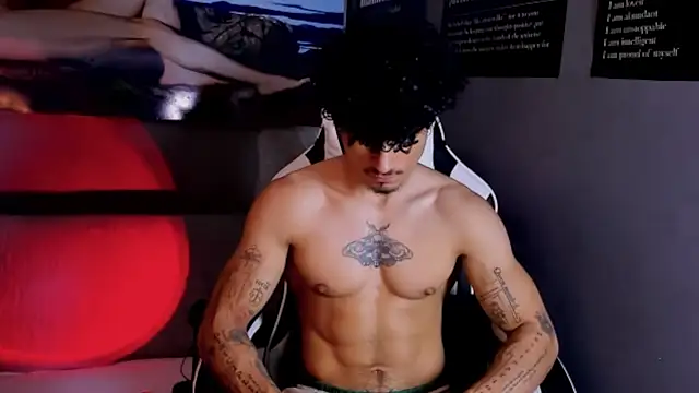 Thomas Fit1 online show from April 24, 2026, 8:22 pm