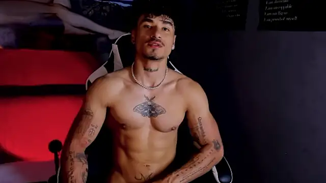 Thomas Fit1 online show from April 30, 2026, 10:58 pm