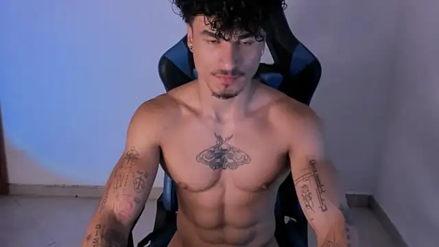 Thomas Fit1 online show from June 24, 2026, 12:53 am