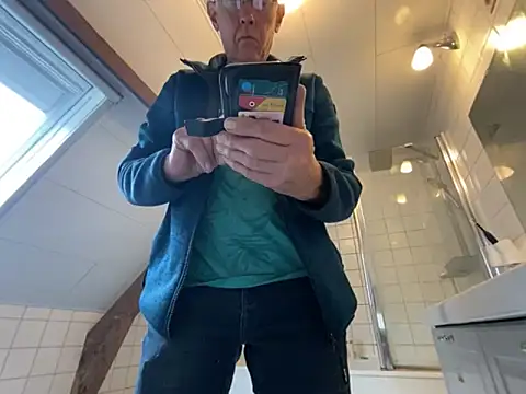 martxxxxx online show from September 16, 2025, 9:10 am