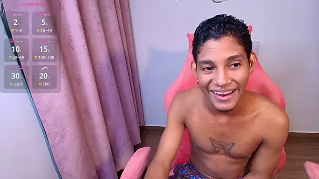 Snapshot of Palo_santo chatting on March 3, 2025, 12:15 am Palo santo online show from March 3, 2025, 12:15 am