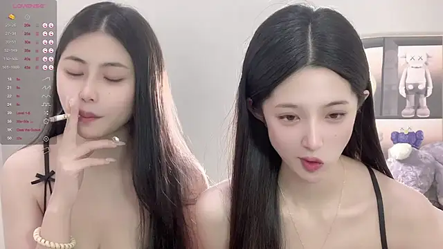 Snapshot of UU-1314 chatting on November 9, 2025, 10:57 am UU-1314 online show from November 9, 2025, 10:57 am