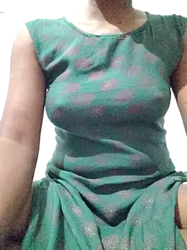 rituporna2004 online show from December 16, 2025, 2:38 am