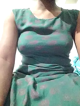 rituporna2004 online show from February 12, 2026, 2:50 am