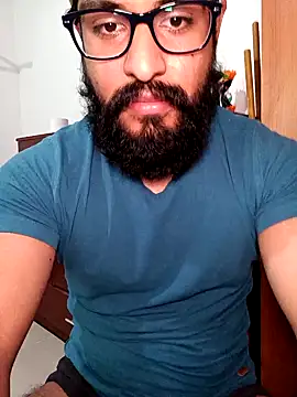 Snapshot of HombreS3n chatting on February 3, 2025, 9:39 pm HombreS3n online show from February 3, 2025, 9:39 pm