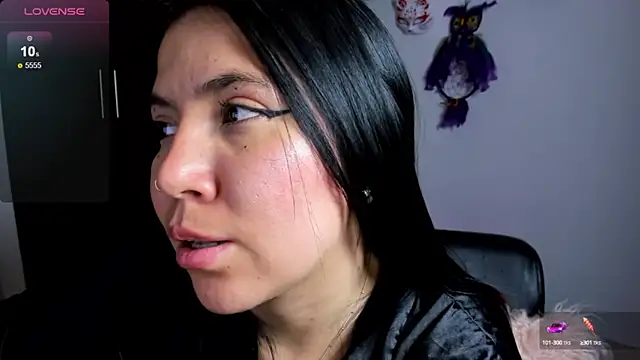 Snapshot of AilynRed chatting on February 6, 2025, 5:14 am AilynRed online show from February 6, 2025, 5:14 am