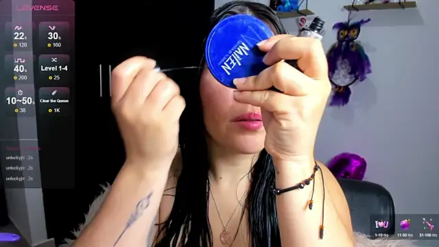 Snapshot of AilynRed chatting on February 13, 2025, 5:26 am AilynRed online show from February 13, 2025, 5:26 am