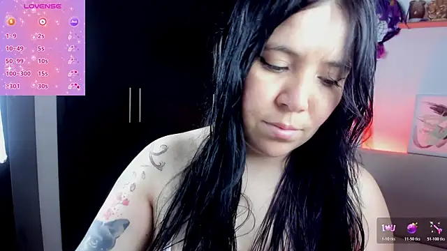 AilynRed online show from May 13, 2026, 4:10 am