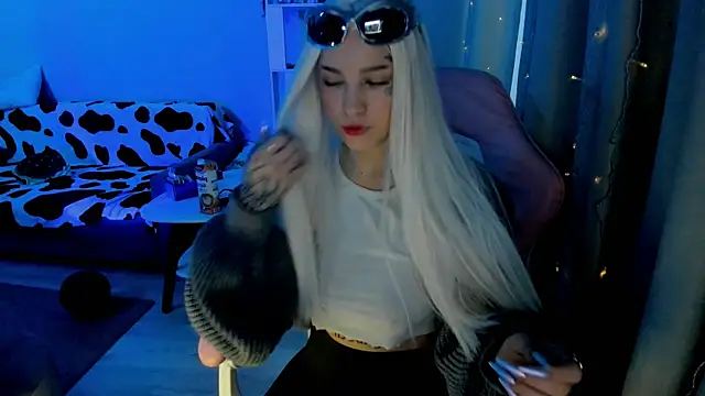 Ledy WWWII online show from January 3, 2025, 1:47 pm