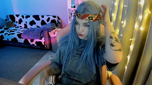 Ledy WWWII online show from January 17, 2025, 5:08 pm