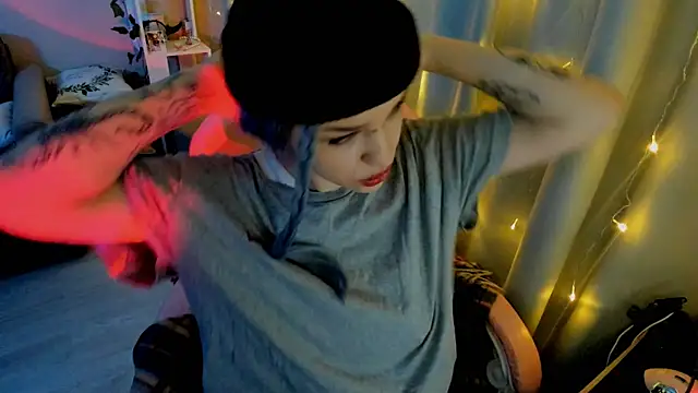 Ledy WWWII online show from January 30, 2025, 4:34 pm