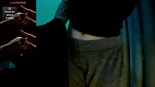 Ledy WWWII online show from February 26, 2025, 8:54 pm