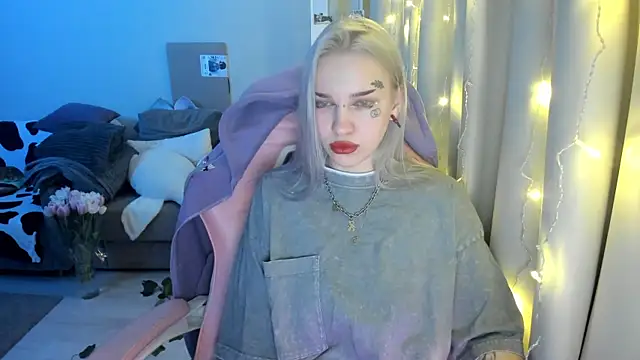 Ledy WWWII online show from March 10, 2025, 6:23 pm