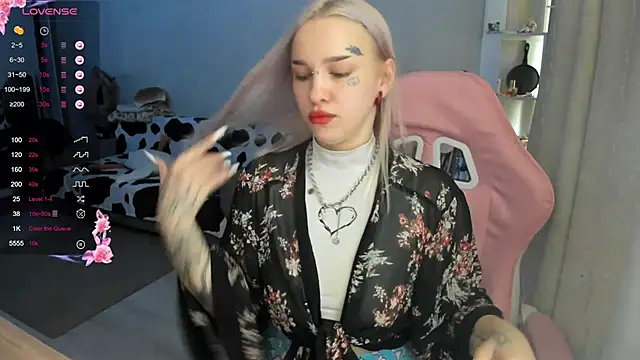 Ledy WWWII online show from March 15, 2025, 10:13 am