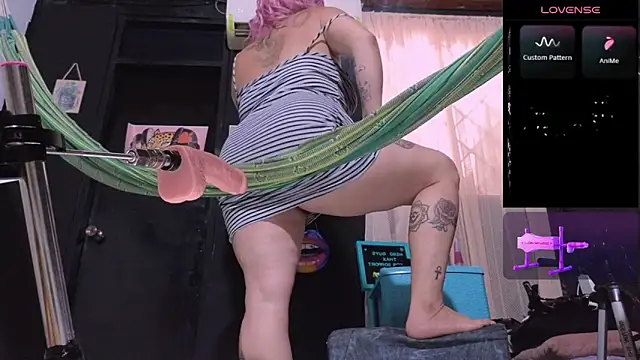 waterfalls girl online show from January 29, 2025, 9:28 pm