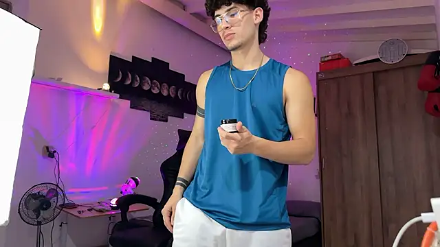 Kisan Smith online show from February 28, 2026, 1:06 am