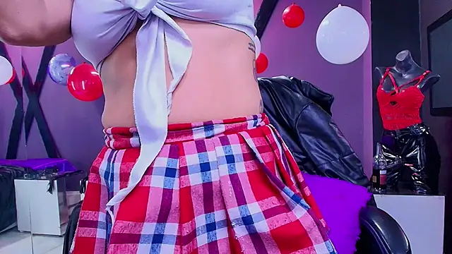 Snapshot of Juliet_Nasty chatting on February 18, 2025, 3:43 pm Juliet Nasty online show from February 18, 2025, 3:43 pm