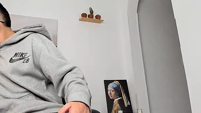 Snapshot of a_lejandro_0_8 chatting on March 6, 2025, 2:30 am a lejandro 0 8 online show from March 6, 2025, 2:30 am