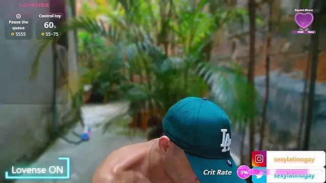 sexyboycolombi4 online show from May 17, 2026, 10:17 pm