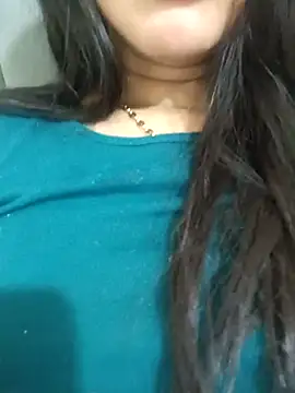 Snapshot of Noraa5 chatting on February 22, 2025, 6:28 am Noraa5 online show from February 22, 2025, 6:28 am