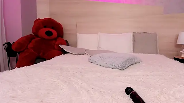 Snapshot of FoxxyClarise chatting on January 27, 2025, 1:19 pm FoxxyClarise online show from January 27, 2025, 1:19 pm