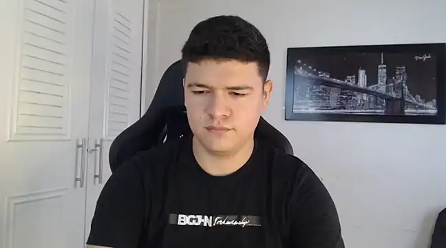 Snapshot of Plug_Control chatting on December 9, 2024, 7:50 pm Plug Control online show from December 9, 2024, 7:50 pm