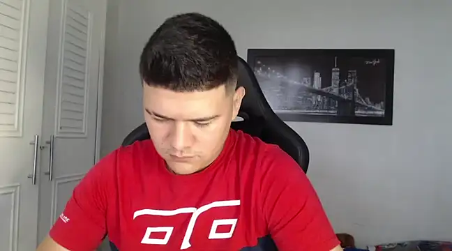 Snapshot of Plug_Control chatting on January 9, 2025, 2:18 pm Plug Control online show from January 9, 2025, 2:18 pm