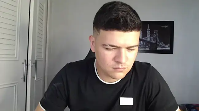 Snapshot of Plug_Control chatting on January 9, 2025, 7:08 pm Plug Control online show from January 9, 2025, 7:08 pm