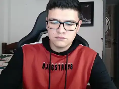 Snapshot of Plug_Control chatting on March 17, 2025, 8:51 pm Plug Control online show from March 17, 2025, 8:51 pm