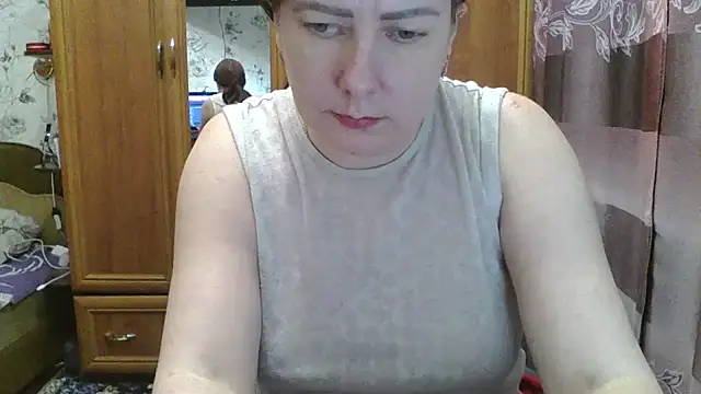 Snapshot of SophieNightAh chatting on February 2, 2025, 3:17 pm SophieNightAh online show from February 2, 2025, 3:17 pm