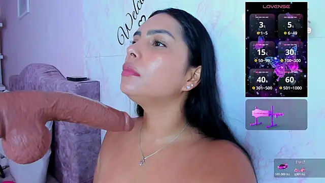 Snapshot of evelinn_belen chatting on May 21, 2026, 11:50 am evelinn belen online show from May 21, 2026, 11:50 am