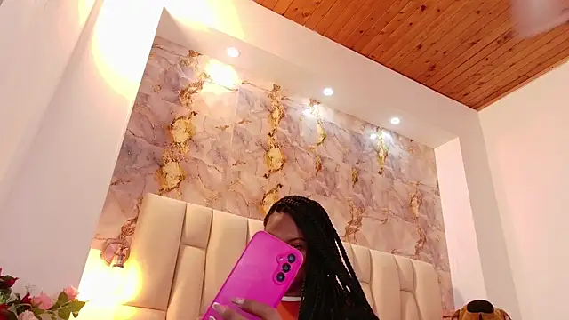 lia mariana online show from November 15, 2025, 1:40 pm