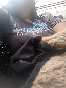 lia mariana online show from February 18, 2026, 4:47 pm