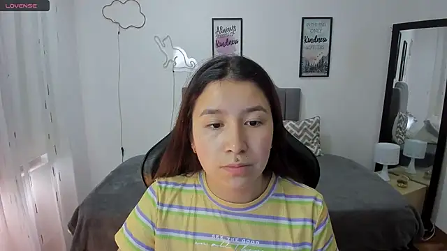 Amy joones online show from October 7, 2025, 12:13 pm