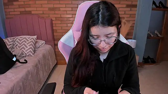 Snapshot of Amy_joones chatting on May 7, 2026, 11:15 am Amy joones online show from May 7, 2026, 11:15 am