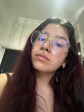 Snapshot of Amy_joones chatting on May 18, 2026, 4:13 pm Amy joones online show from May 18, 2026, 4:13 pm