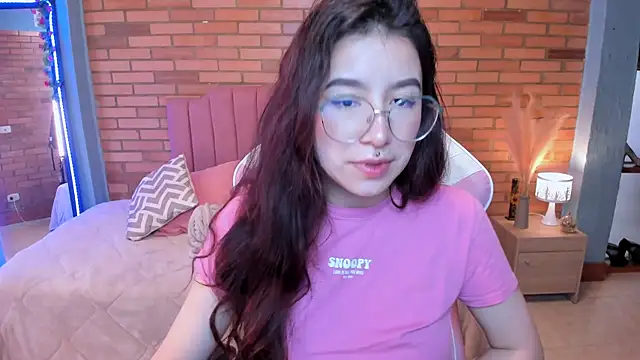 Snapshot of Amy_joones chatting on May 24, 2026, 12:21 pm Amy joones online show from May 24, 2026, 12:21 pm